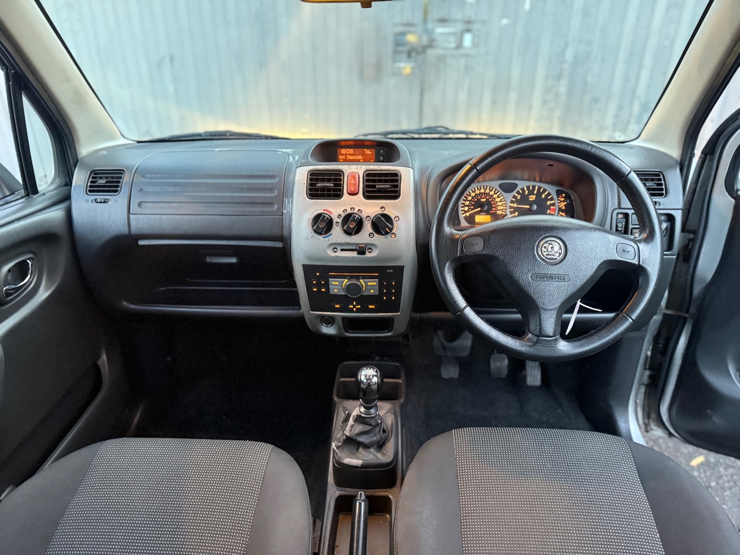 Used Vauxhall Agila 2006 for sale - 76743642: Photo 17