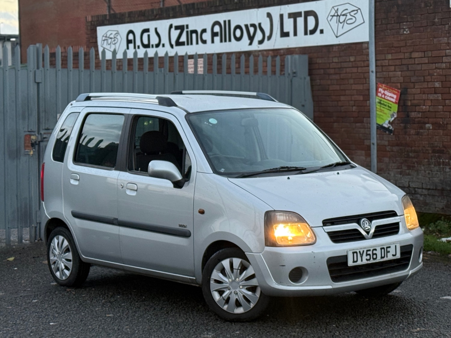 Used Vauxhall Agila 2006 for sale - 76743642: Photo 2