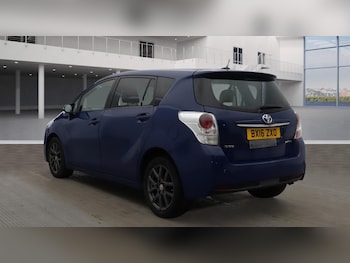 Used Toyota Verso 2016 for sale - 77579095: Photo