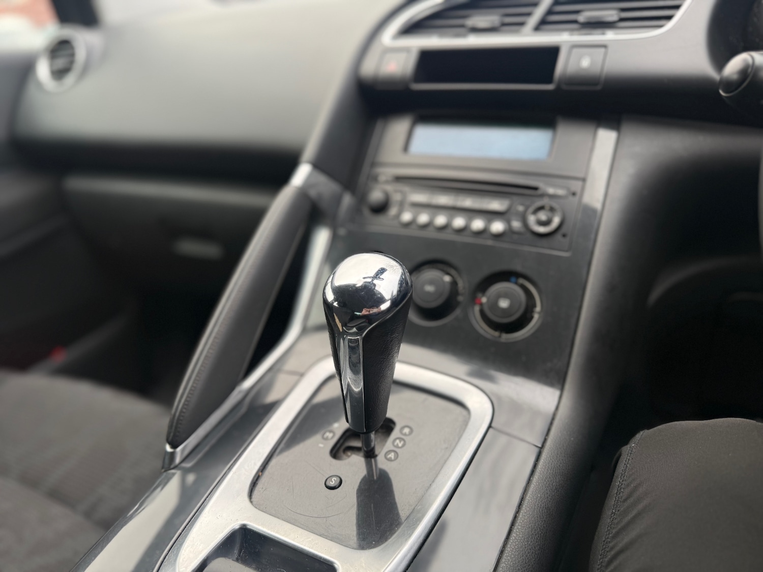 Used Peugeot 3008 2010 for sale - 77578964: Photo 14