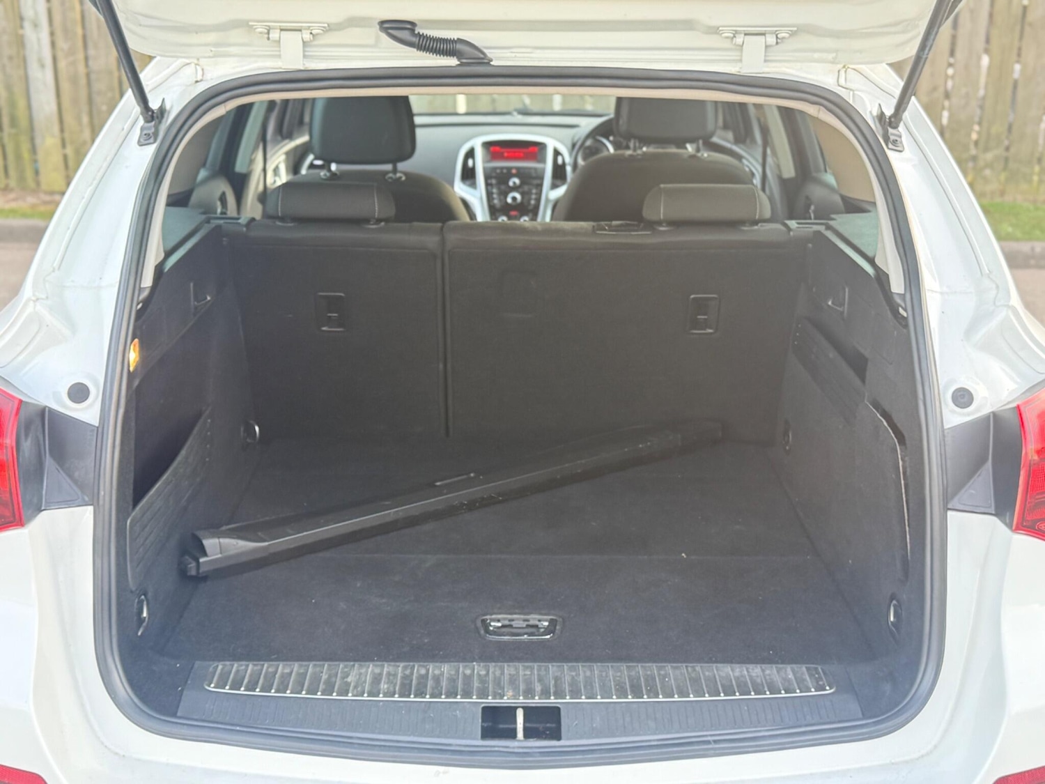 Used Vauxhall Astra for sale - 76527671: Photo 15