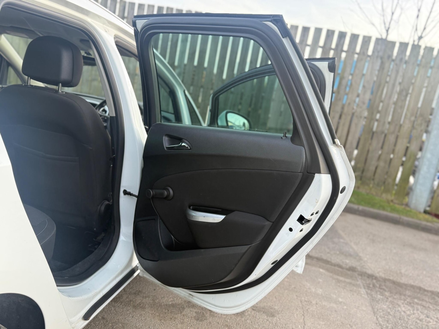 Used Vauxhall Astra for sale - 76527671: Photo 23