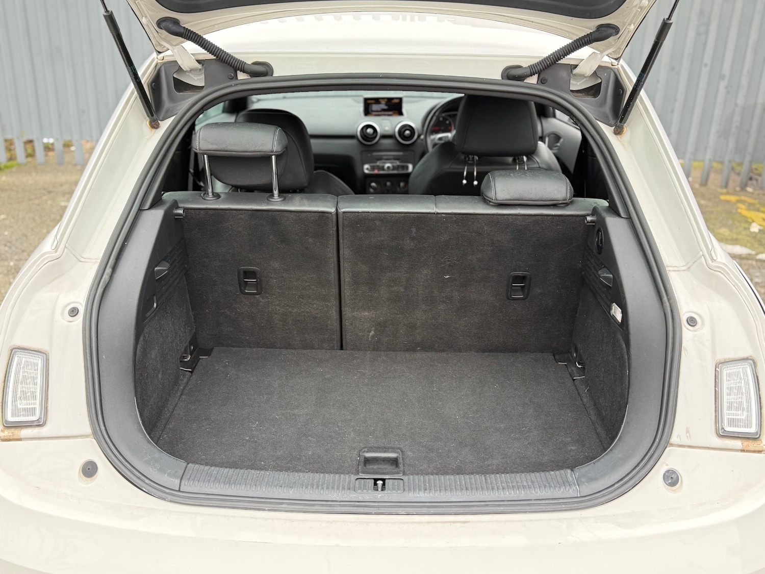 Used Audi A1 2015 for sale - 77722501: Photo 17