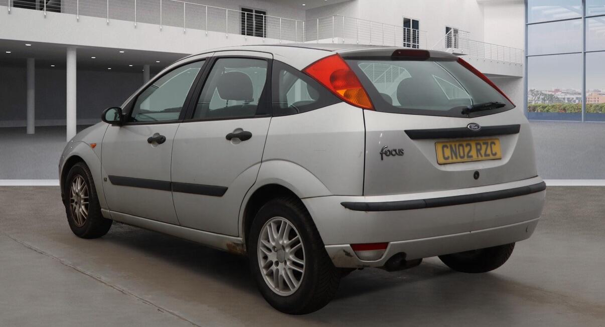 Used Ford Focus 2002 for sale - 76371227: Photo 3