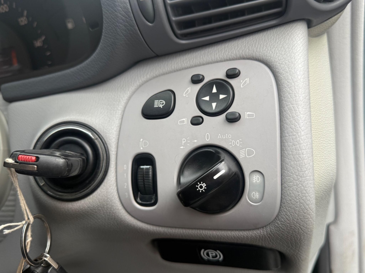 Used Mercedes-Benz C Class 2004 for sale - 76458049: Photo 28