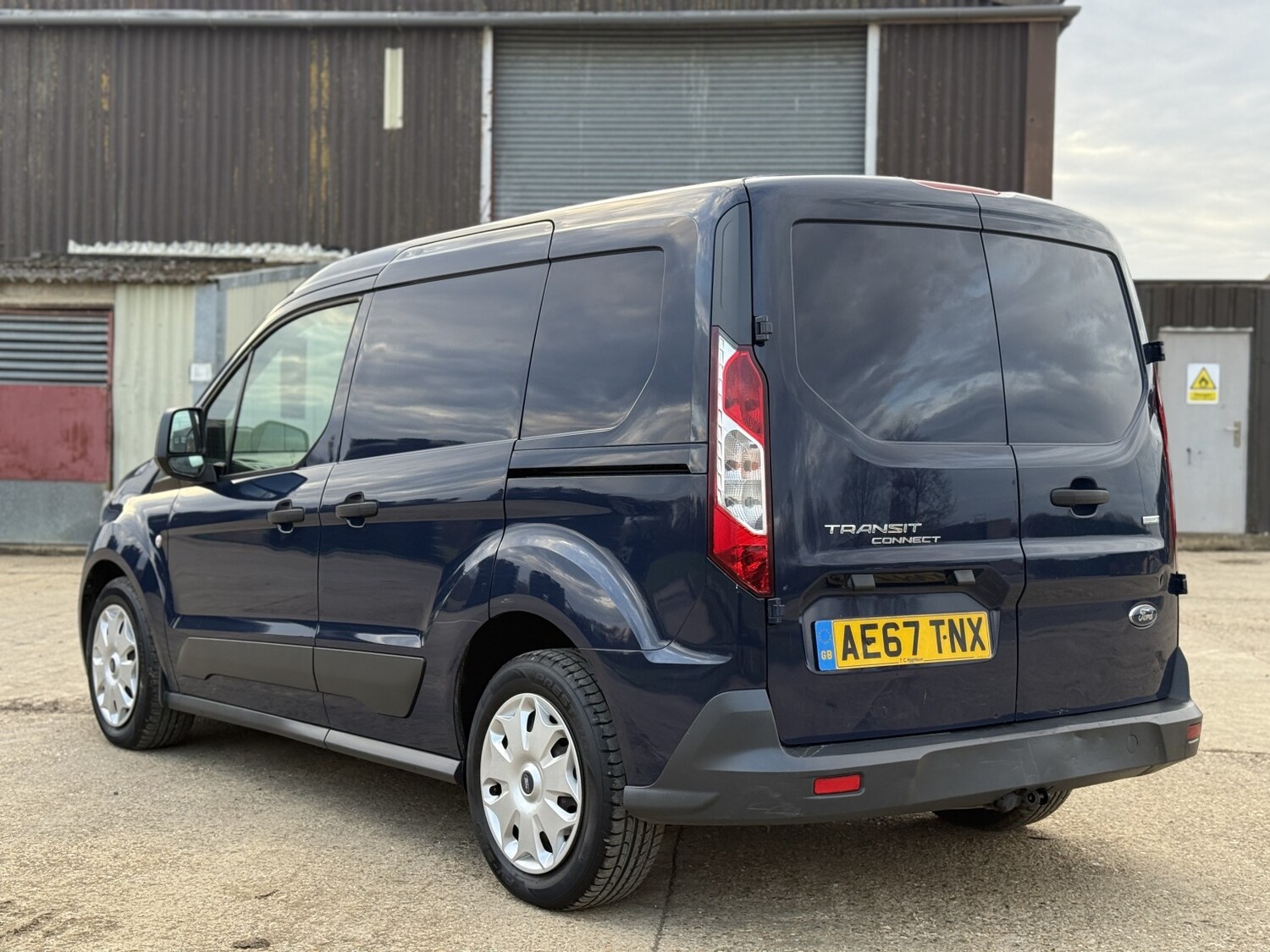 Used Ford Transit Connect 2017 for sale - 76488716: Photo 5