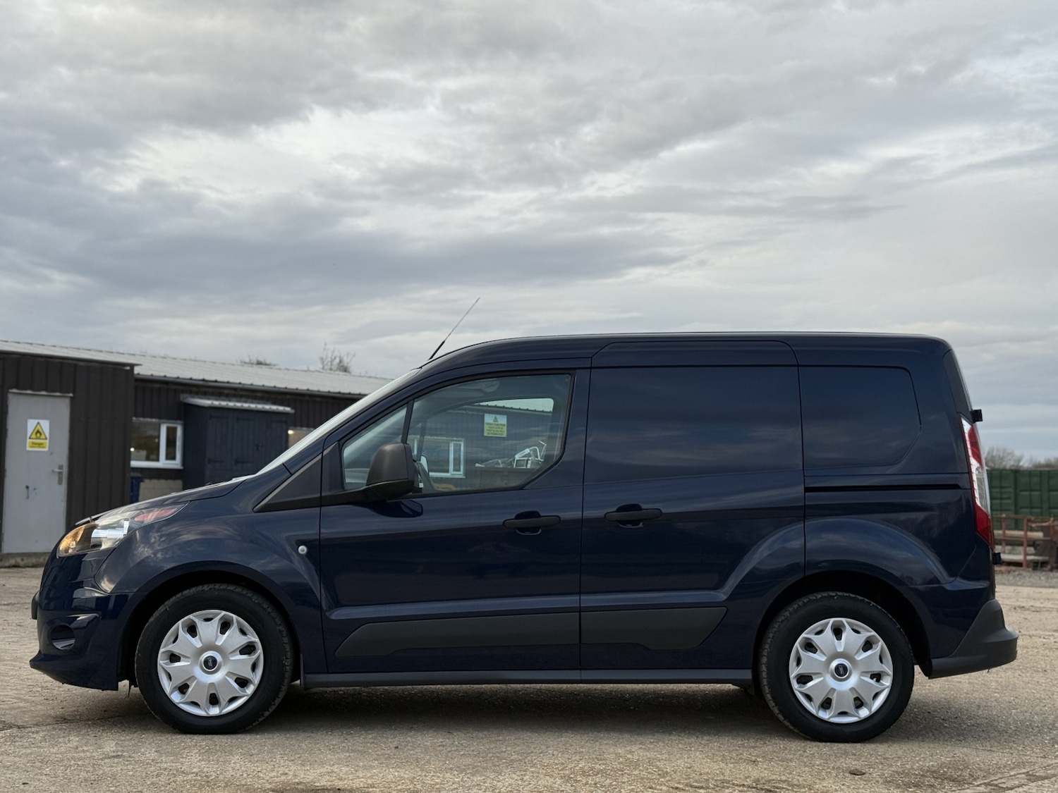 Used Ford Transit Connect 2017 for sale - 76488716: Photo 6