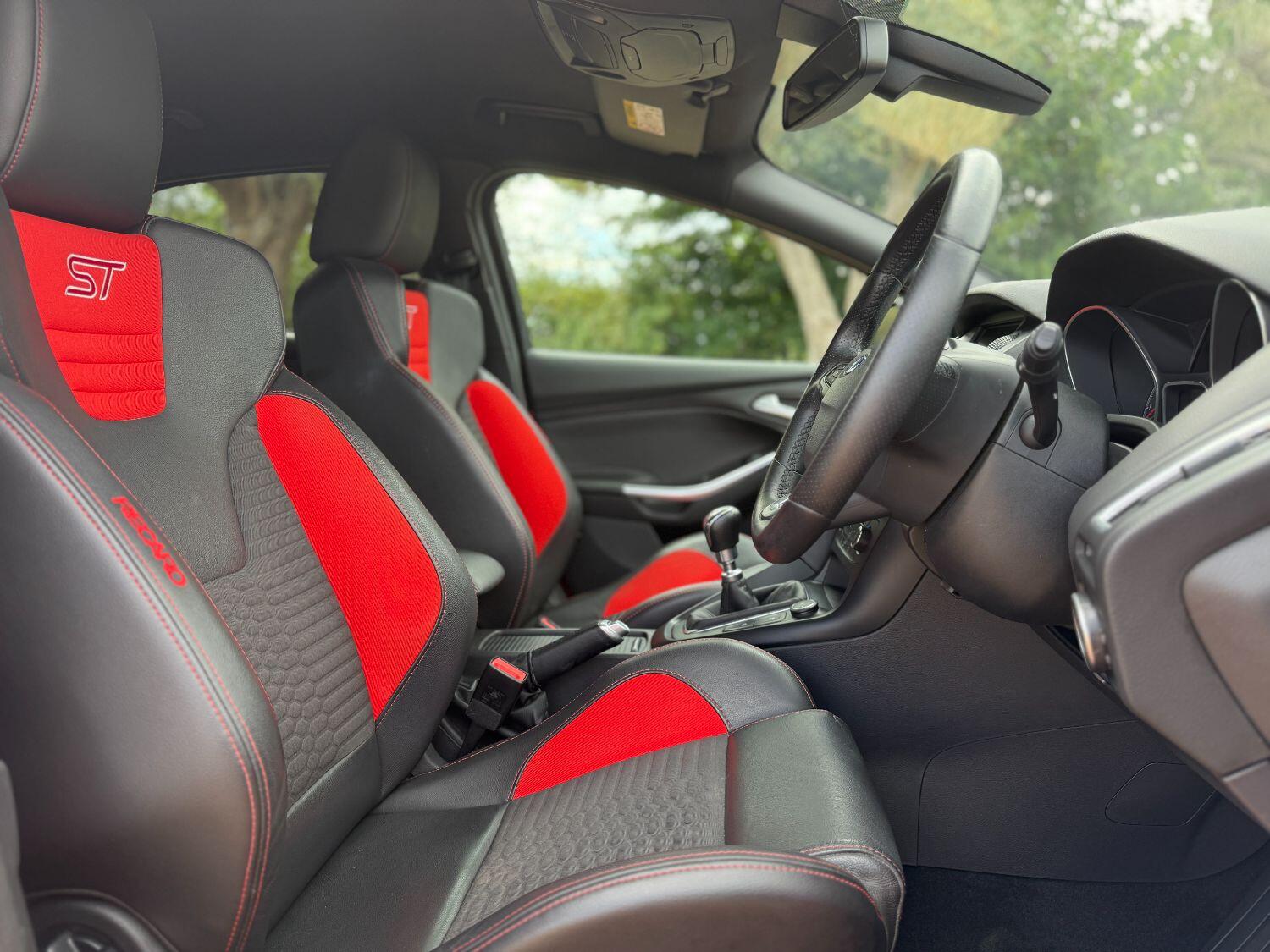 Used Ford Focus 2017 for sale - 77176181: Photo 18