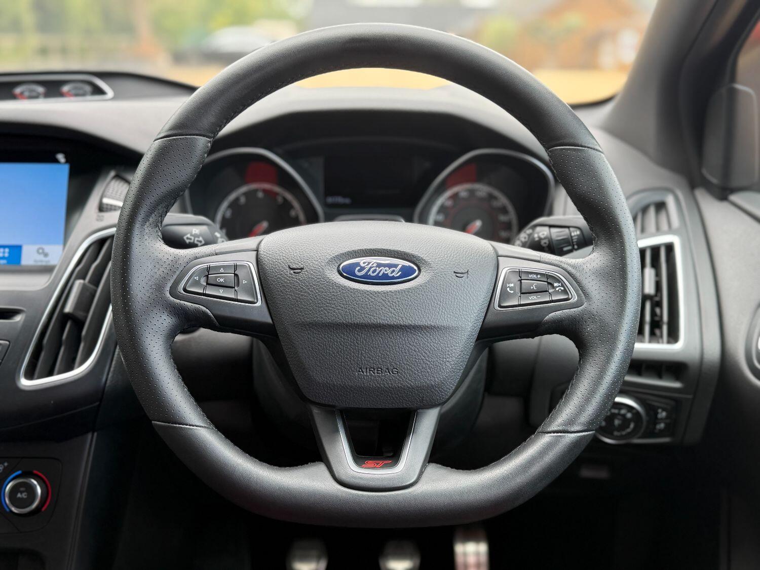 Used Ford Focus 2017 for sale - 77176181: Photo 24