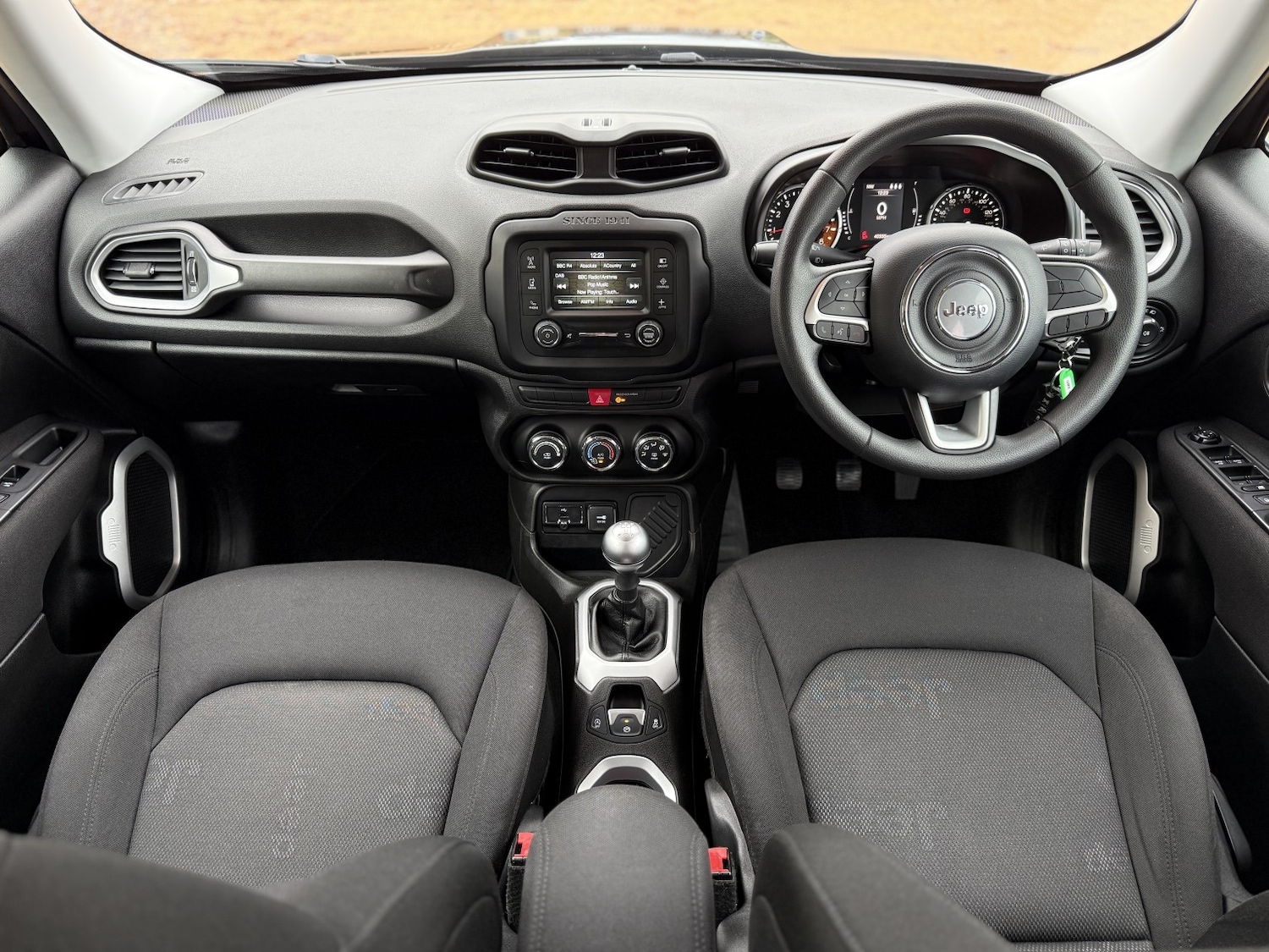 Used Jeep Renegade 2016 for sale - 77176179: Photo 21