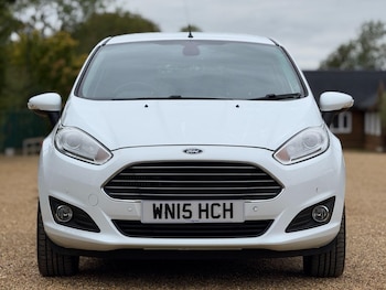 Used Ford Fiesta 2015 for sale - 76082747: Photo