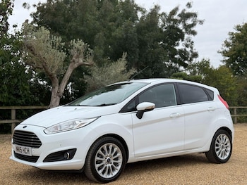 Used Ford Fiesta 2015 for sale - 76082747: Photo
