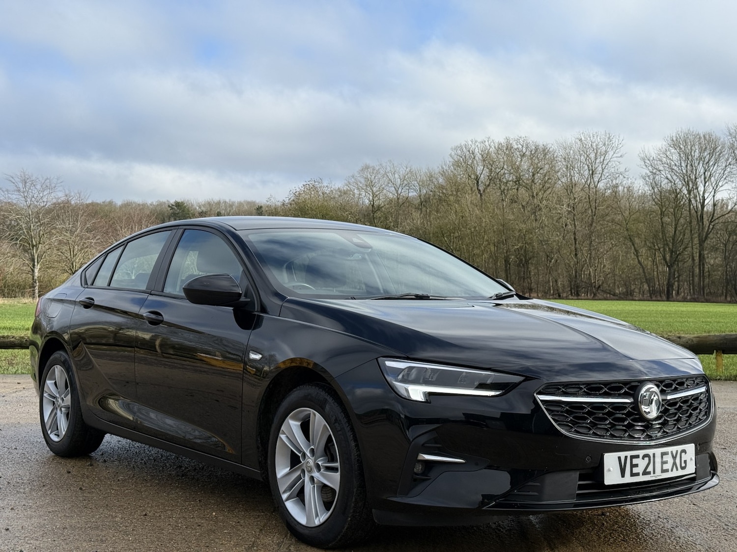 Used Vauxhall Insignia 2021 for sale - 77438366: Photo 2