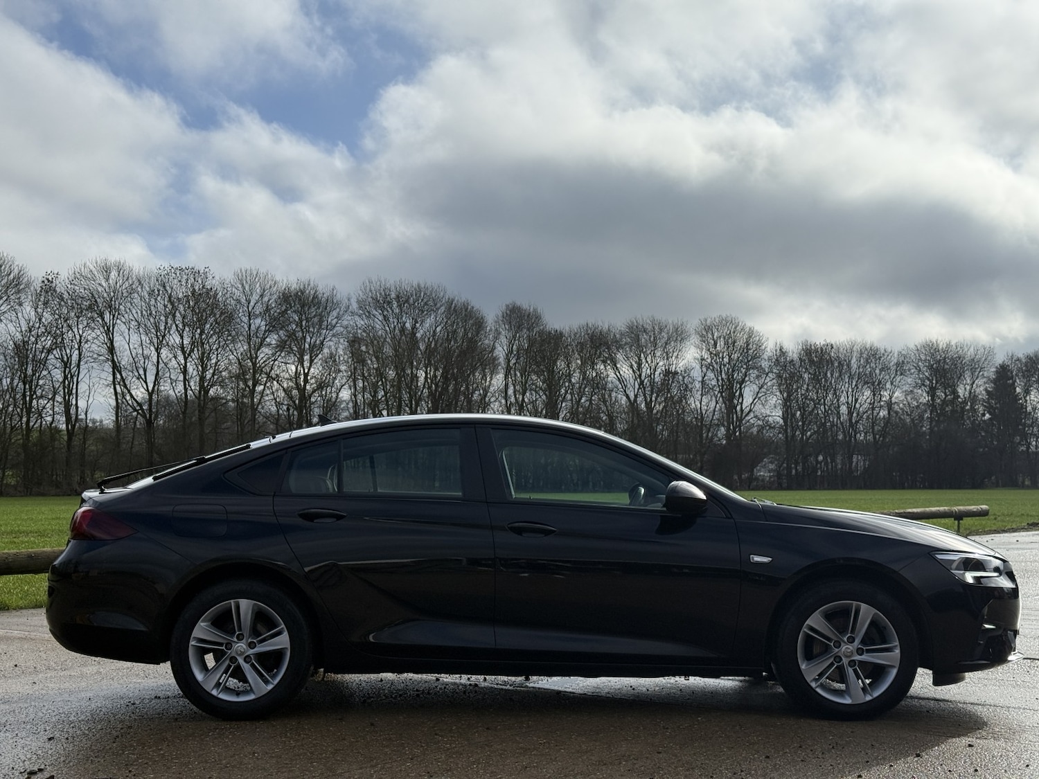 Used Vauxhall Insignia 2021 for sale - 77438366: Photo 3