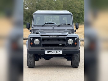 Used Land Rover Defender 90 2001 for sale - 75561602: Photo