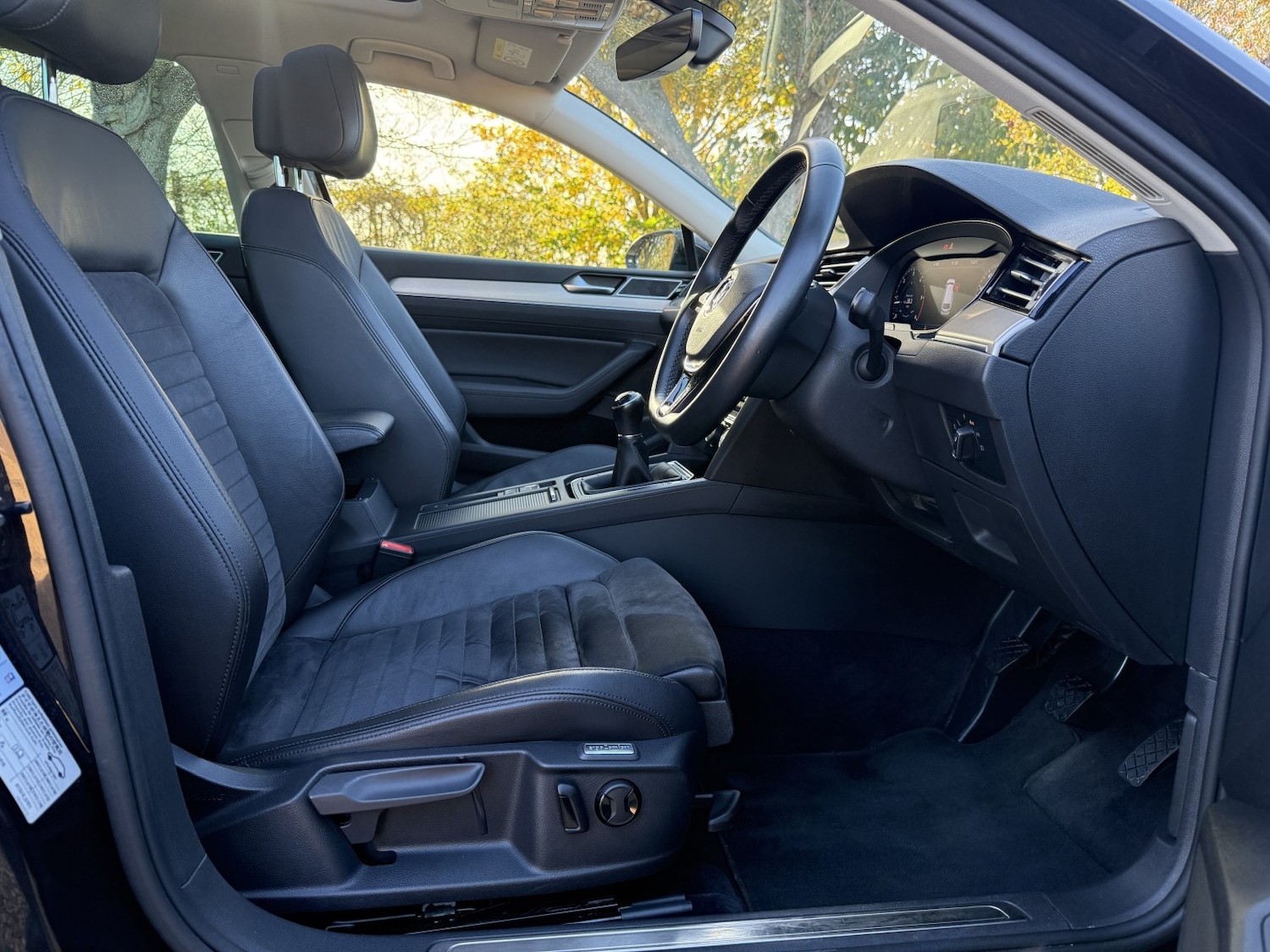 Used Volkswagen Passat 2018 for sale - 76387367: Photo 16