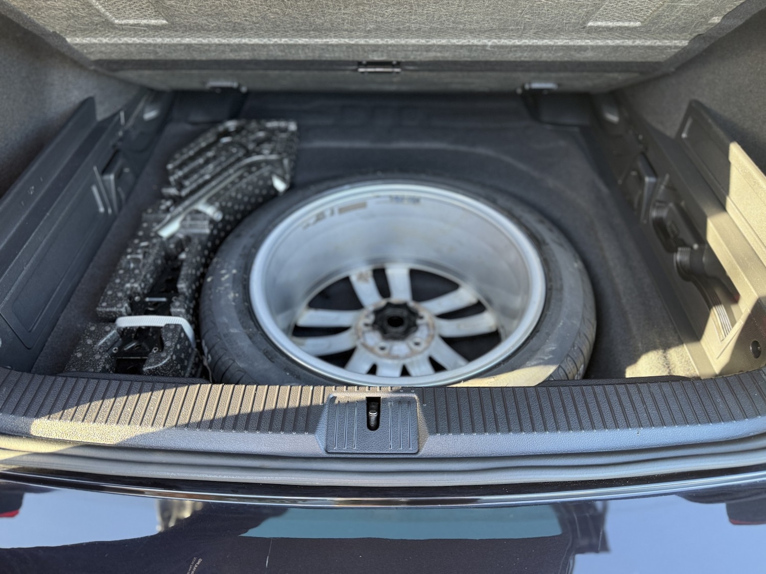 Used Volkswagen Passat 2018 for sale - 76387367: Photo 31