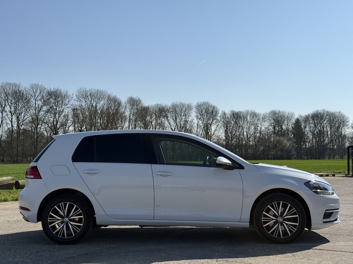Used Volkswagen Golf 2018 for sale - 77968656: Photo 2