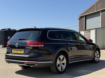 Used Volkswagen Passat 2016 for sale - 78956660: Photo