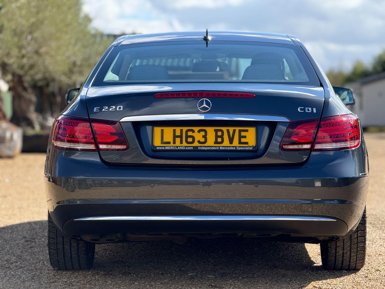 Used Mercedes-Benz E Class 2014 for sale - 76045733: Photo 9