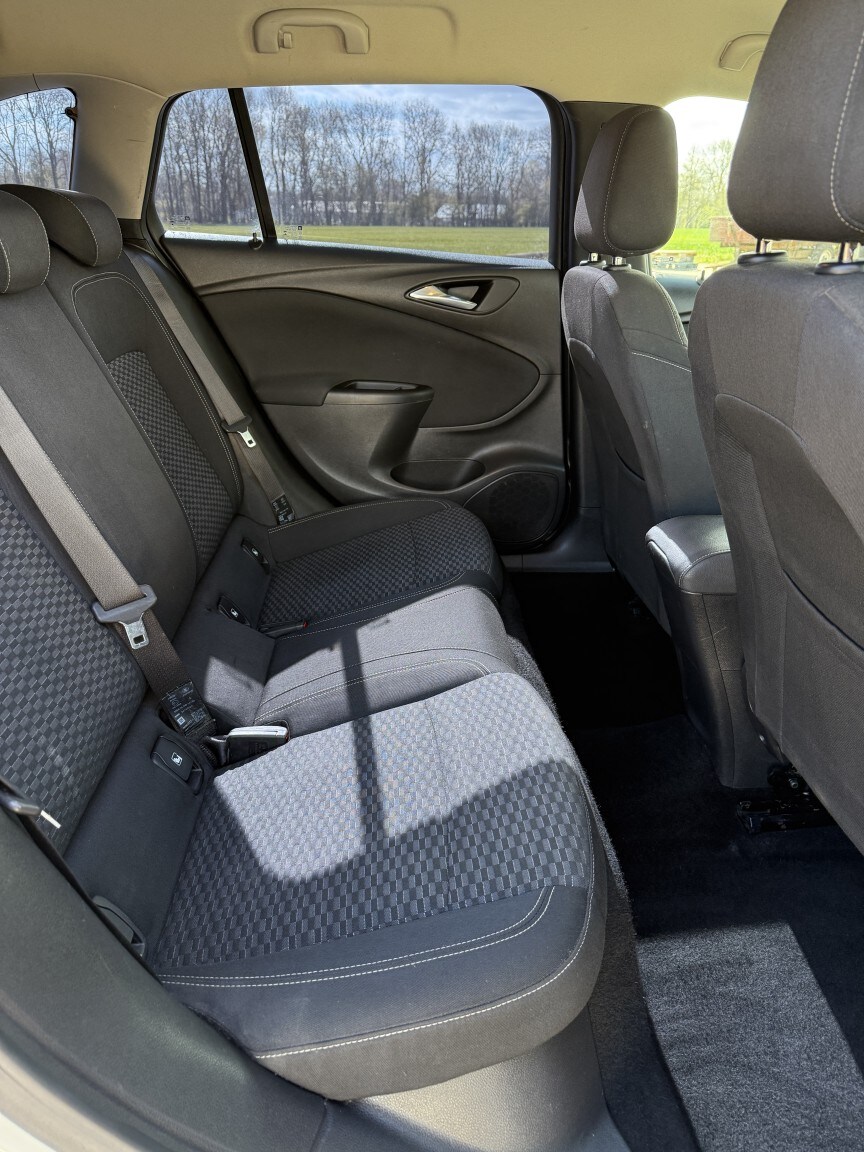 Used Vauxhall Astra 2017 for sale - 78112143: Photo 18