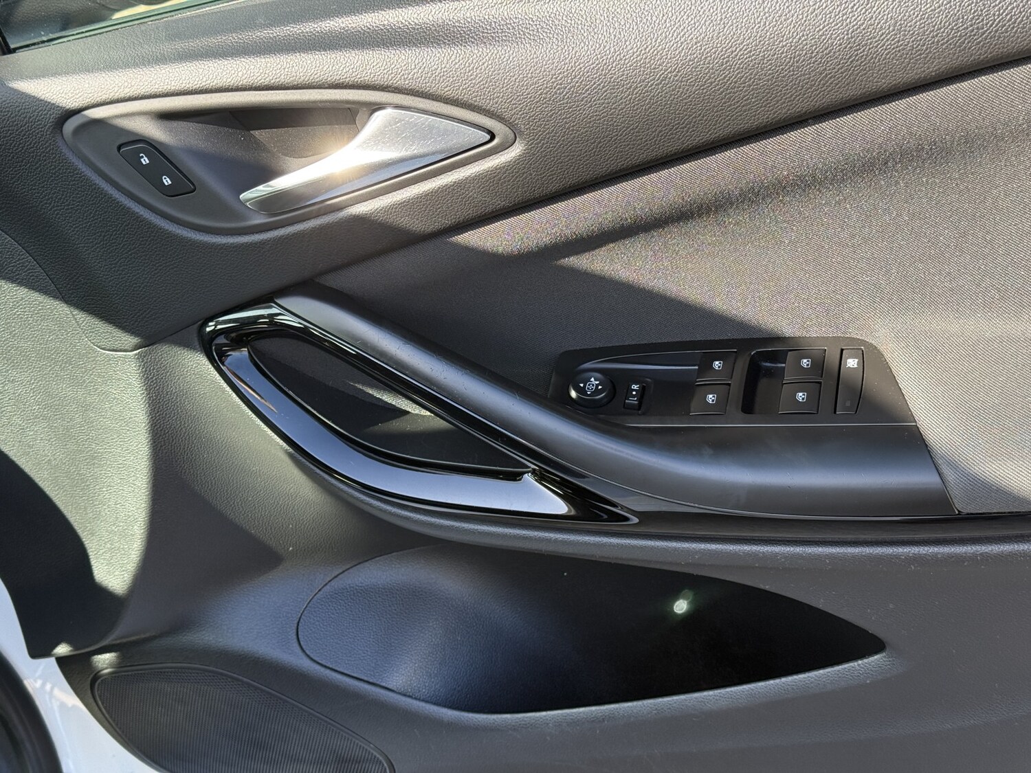 Used Vauxhall Astra 2017 for sale - 78112143: Photo 19