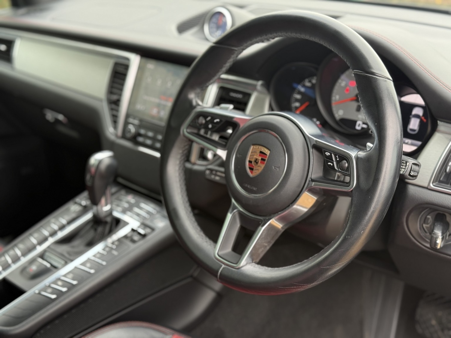 Used Porsche Macan 2017 for sale - 77176180: Photo 26