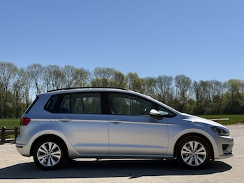Used Volkswagen Golf SV 2016 for sale - 78373341: Photo