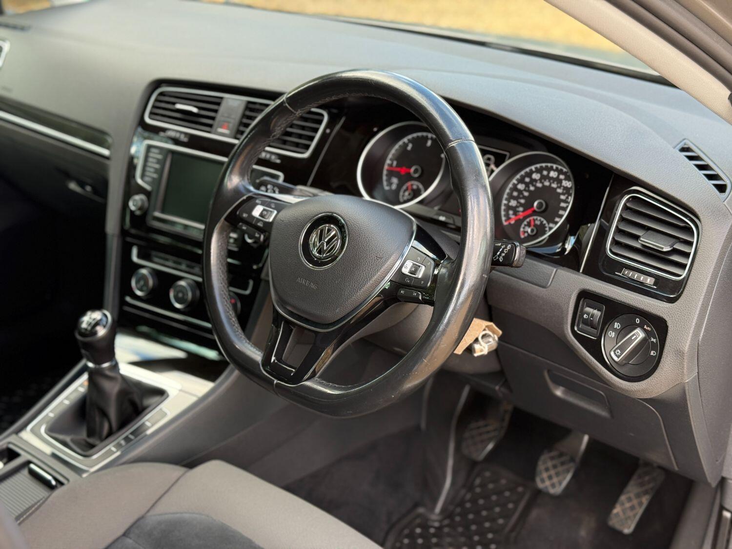 Used Volkswagen Golf 2015 for sale - 77176184: Photo 14