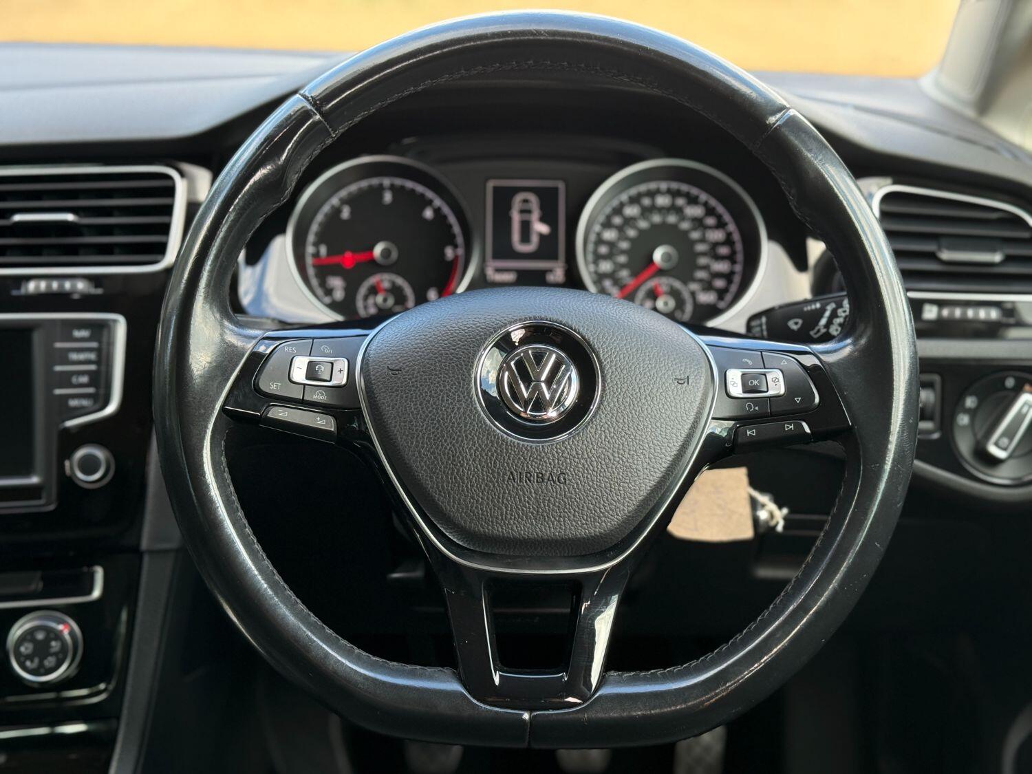 Used Volkswagen Golf 2015 for sale - 77176184: Photo 18