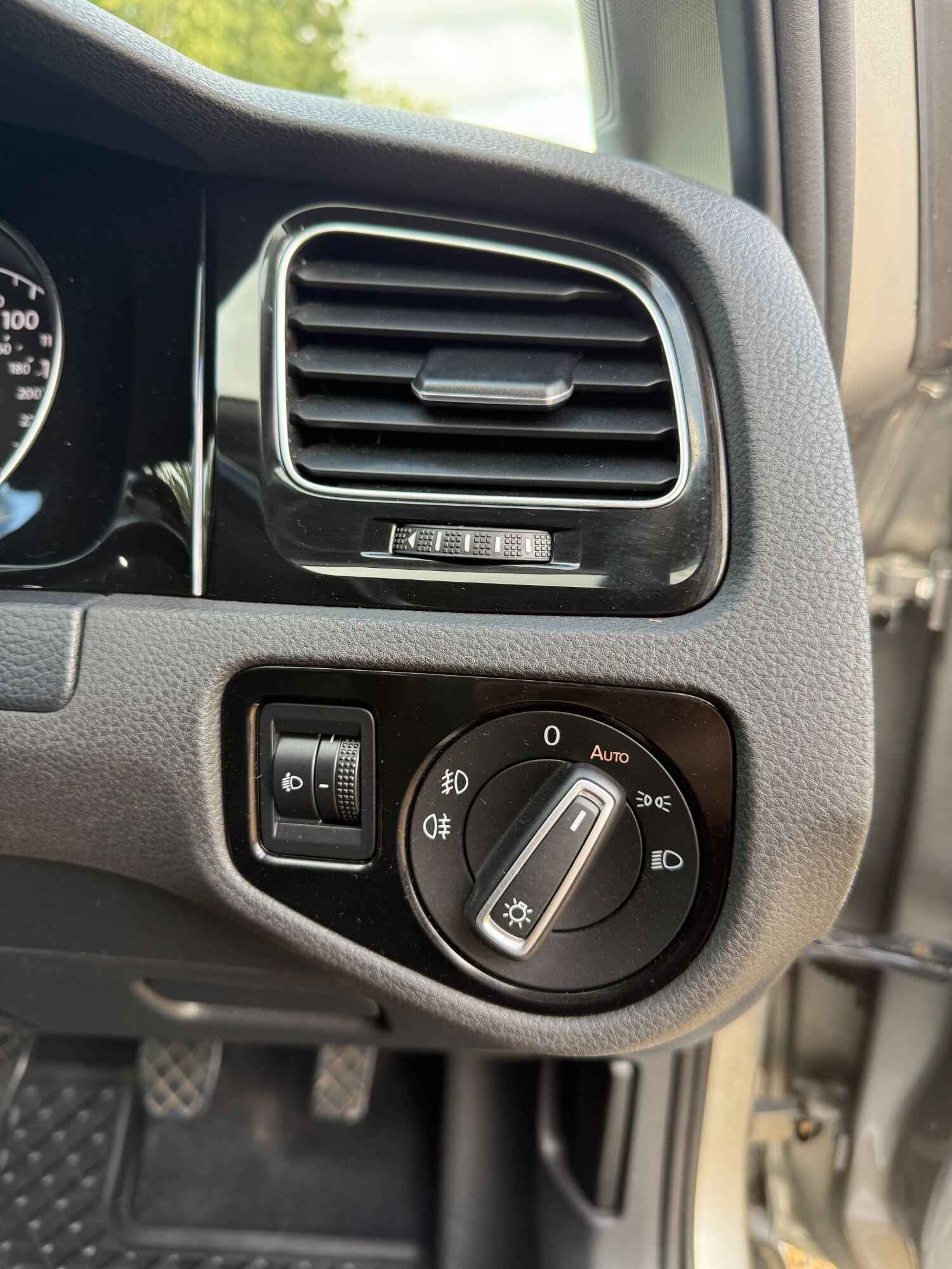 Used Volkswagen Golf 2015 for sale - 77176184: Photo 22