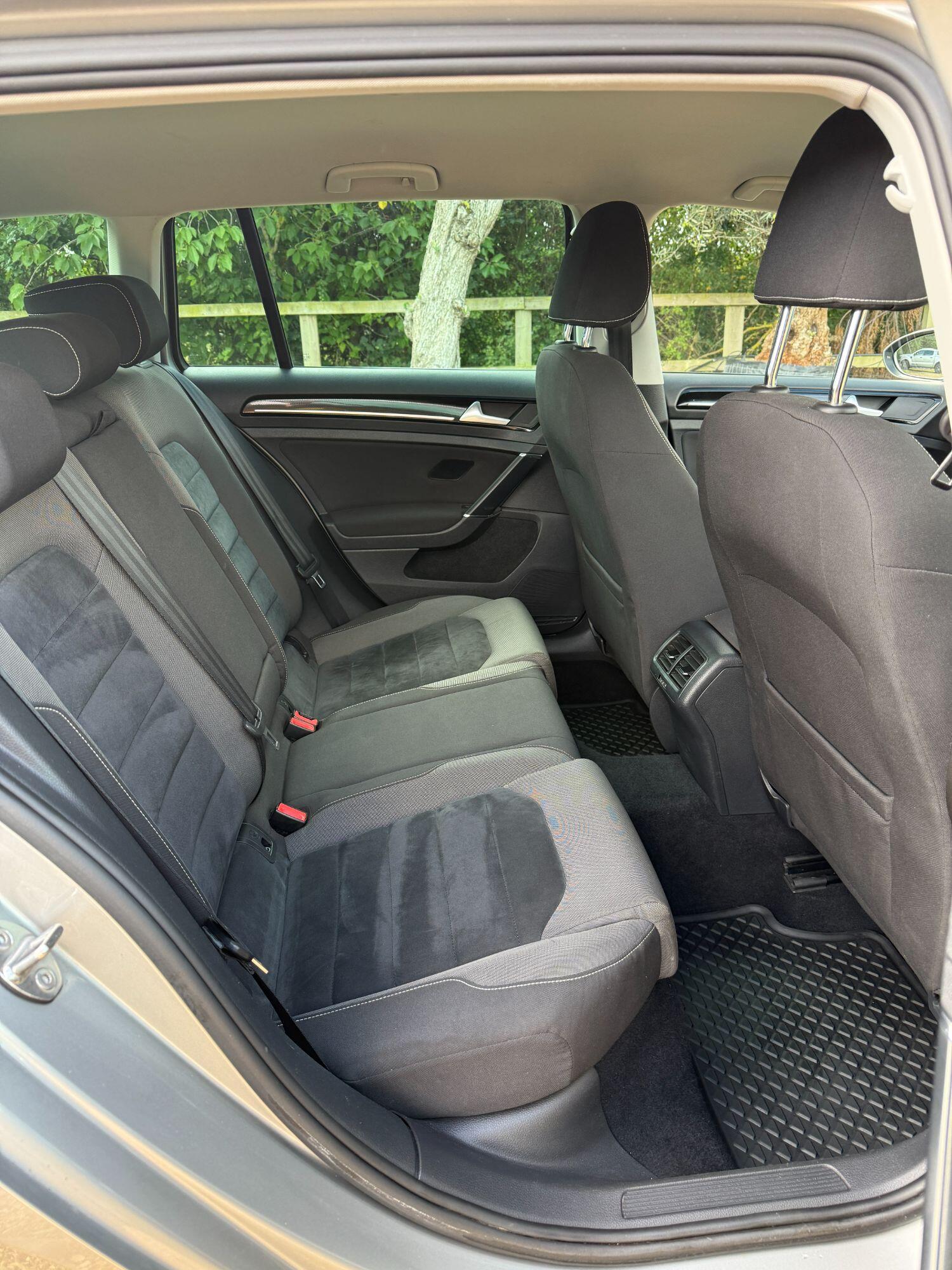 Used Volkswagen Golf 2015 for sale - 77176184: Photo 23