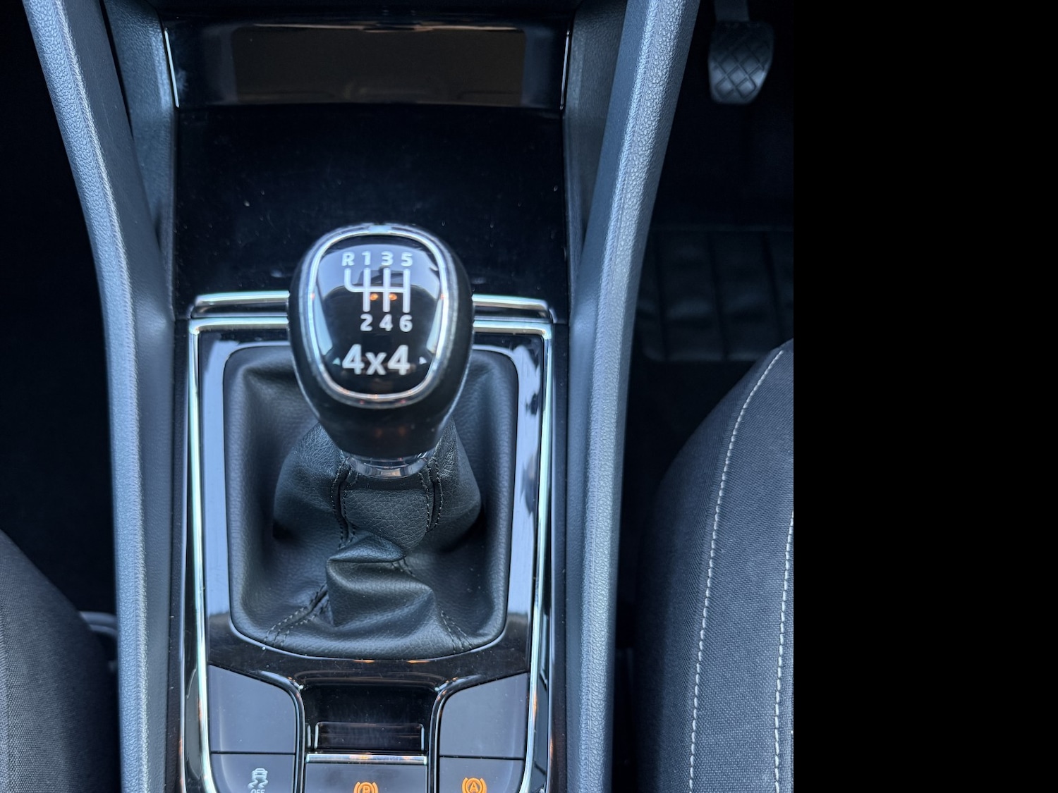 Used Skoda Karoq 2018 for sale - 77176183: Photo 25