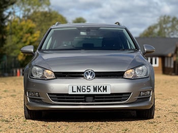 Used Volkswagen Golf 2015 for sale - 75975543: Photo
