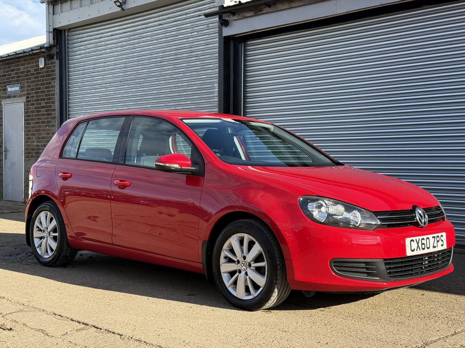 Used Volkswagen Golf 2010 for sale - 76471164: Photo 1
