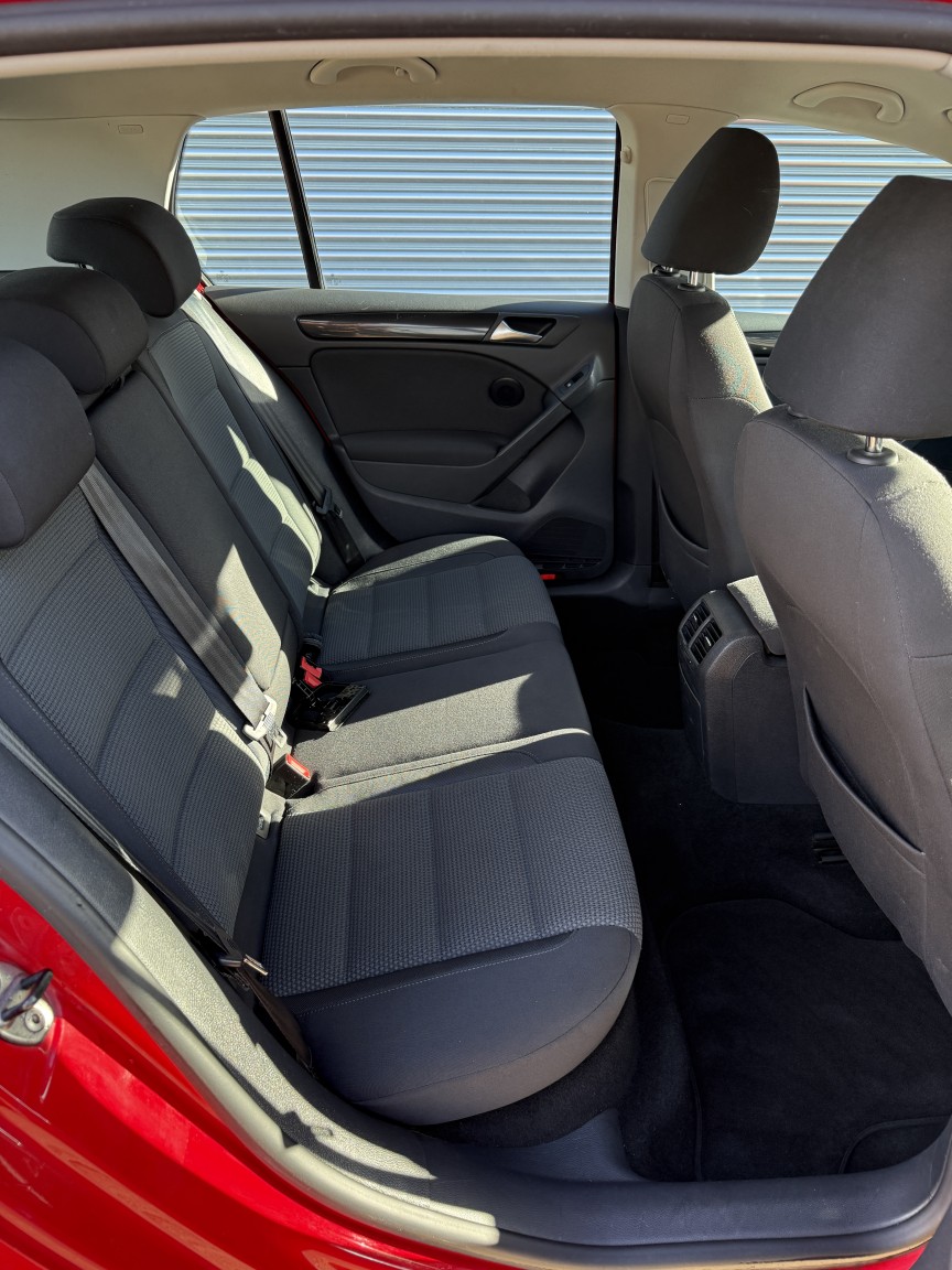 Used Volkswagen Golf 2010 for sale - 76471164: Photo 15