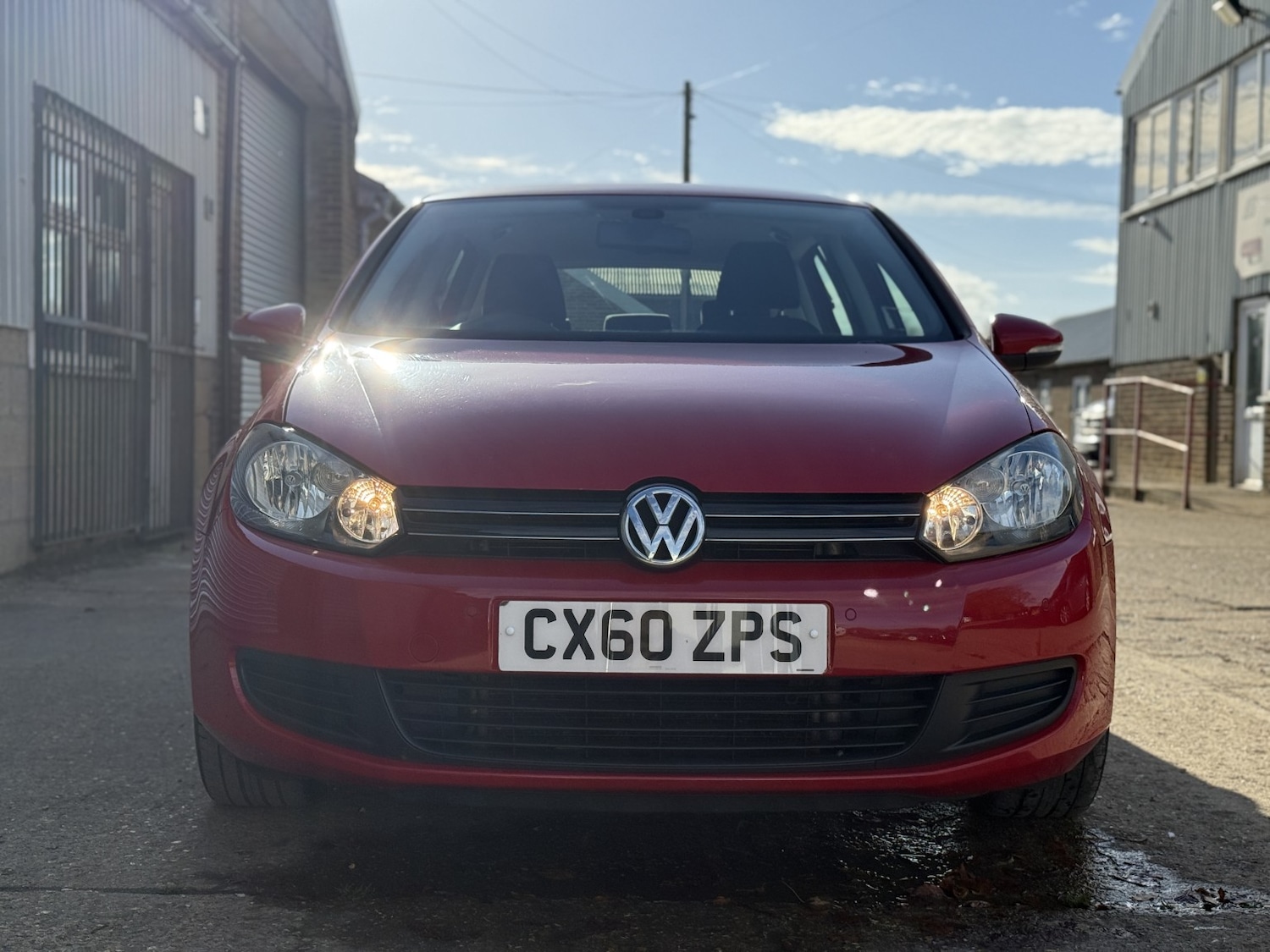 Used Volkswagen Golf 2010 for sale - 76471164: Photo 2