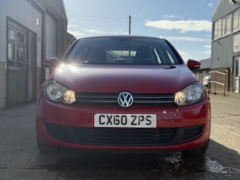 Used Volkswagen Golf 2010 for sale - 76471164: Photo