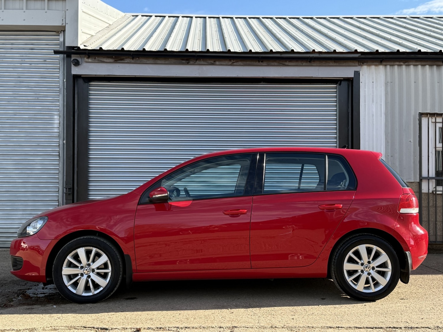 Used Volkswagen Golf 2010 for sale - 76471164: Photo 4