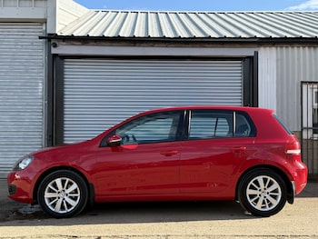 Used Volkswagen Golf 2010 for sale - 76471164: Photo