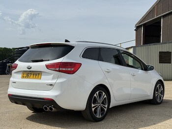 Used Kia Ceed 2017 for sale - 78750579: Photo