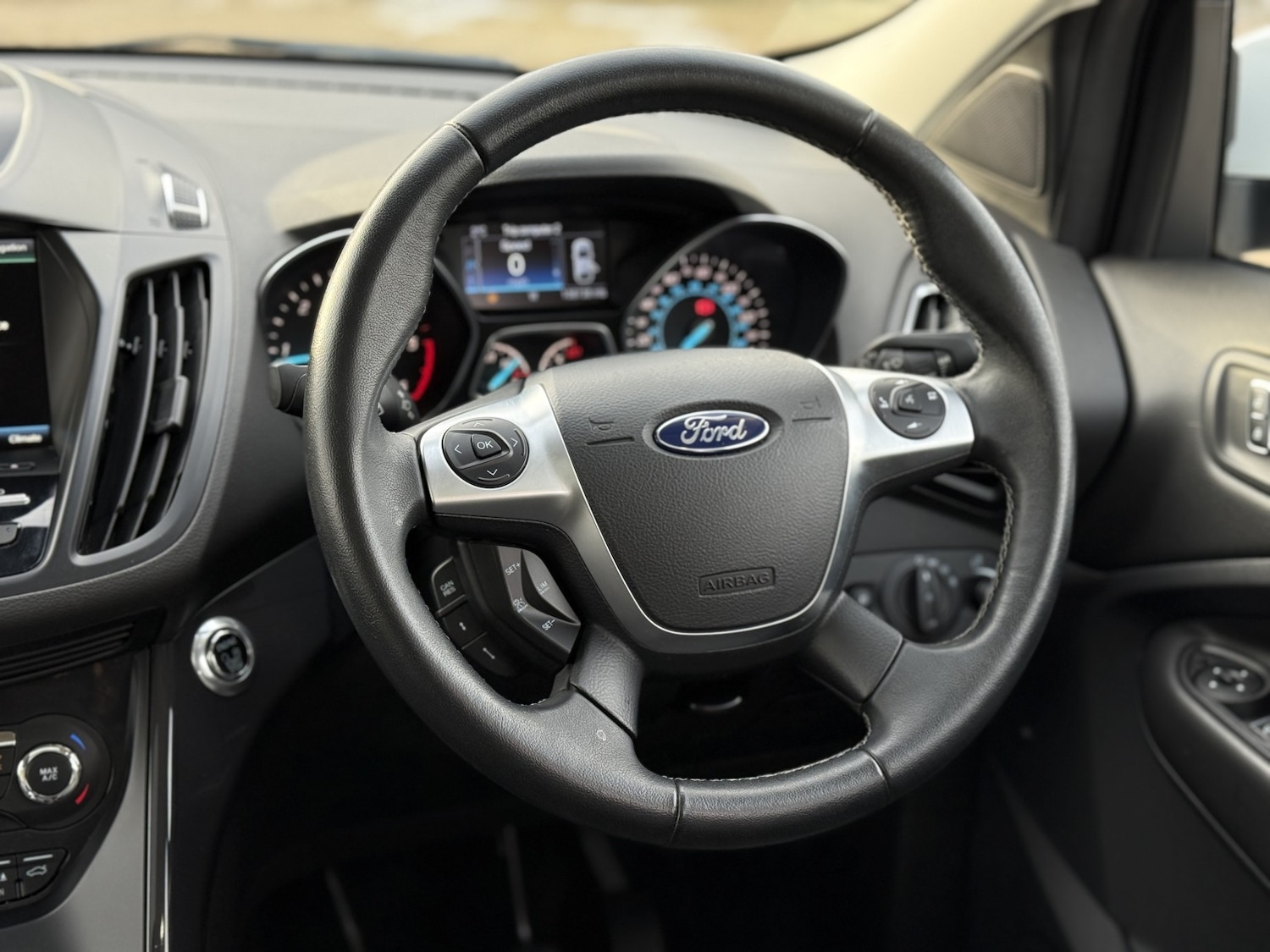 Used Ford Kuga 2016 for sale - 77176173: Photo 24