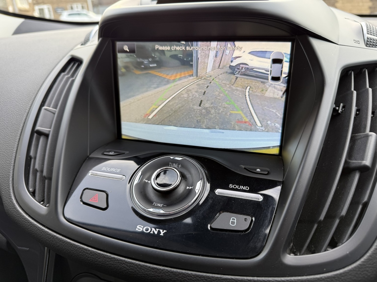 Used Ford Kuga 2016 for sale - 77176173: Photo 29