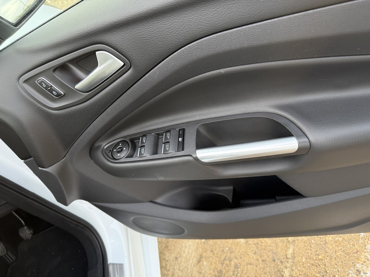 Used Ford Kuga 2016 for sale - 77176173: Photo 33