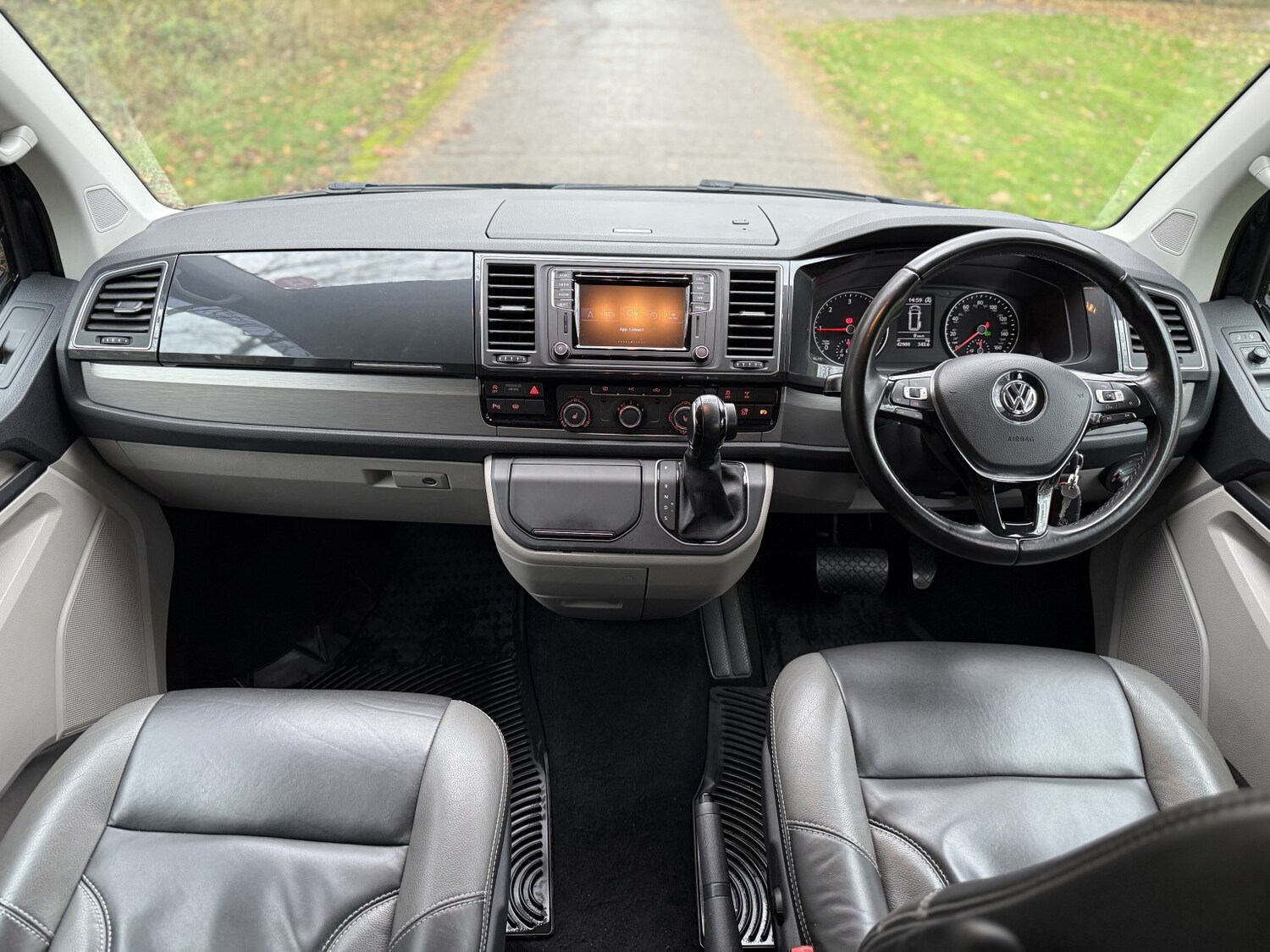 Used Volkswagen Transporter 2018 for sale - 76565184: Photo 22