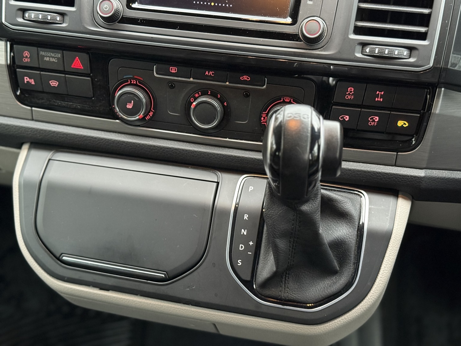 Used Volkswagen Transporter 2018 for sale - 76565184: Photo 29