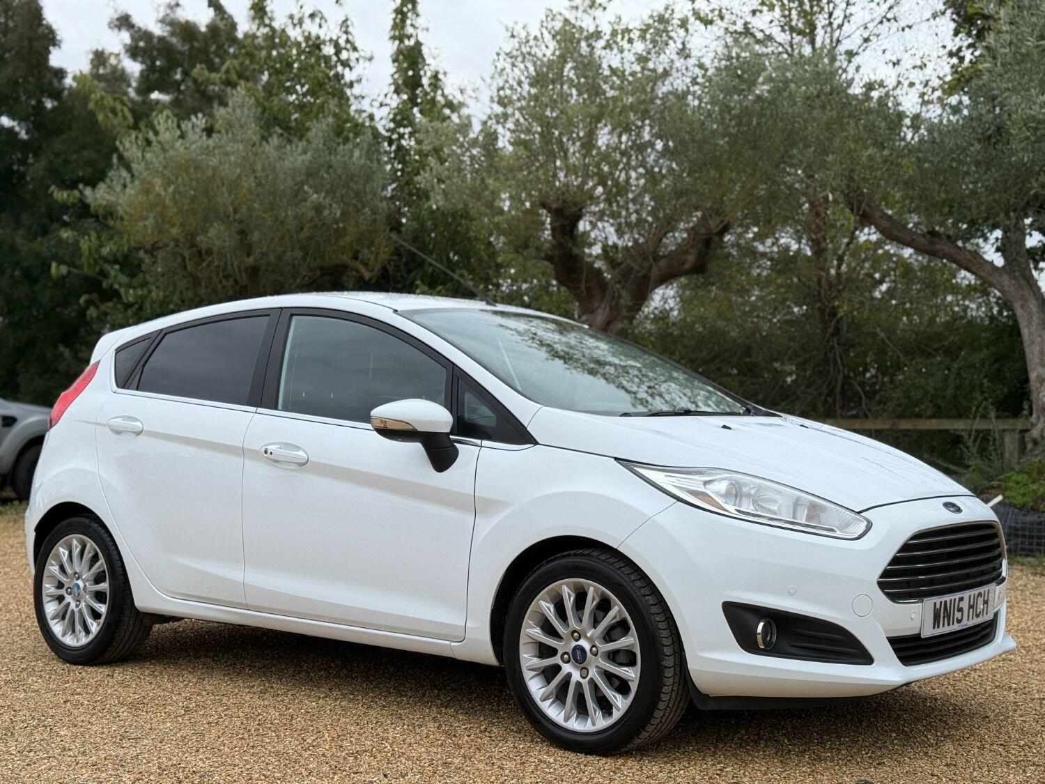 Used Ford Fiesta 2015 for sale - 76757004: Photo 1