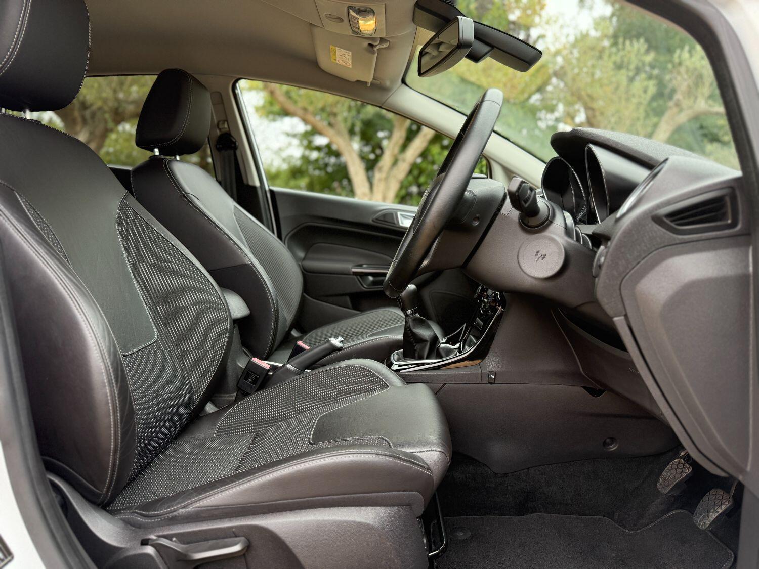 Used Ford Fiesta 2015 for sale - 76757004: Photo 15