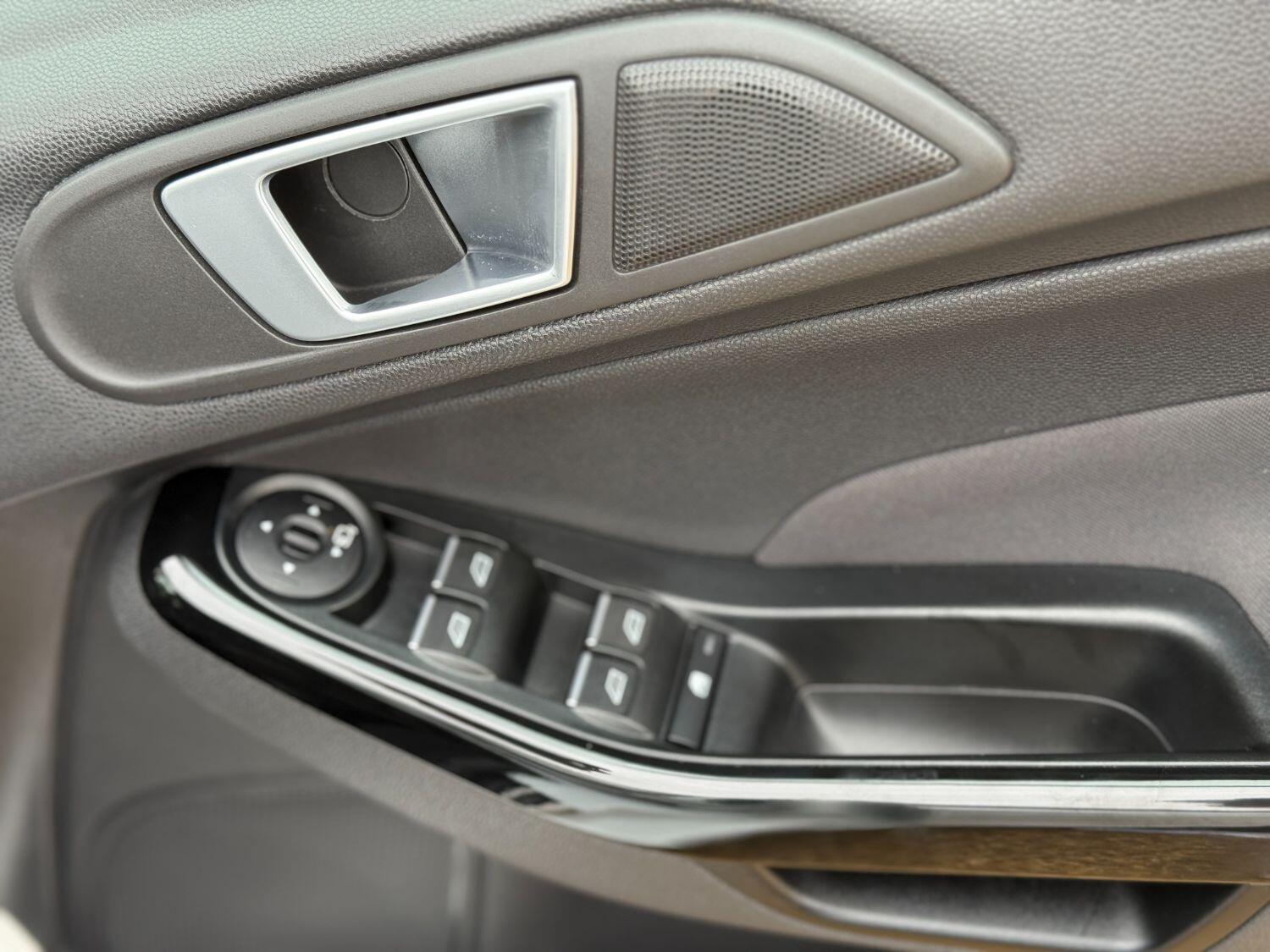 Used Ford Fiesta 2015 for sale - 76757004: Photo 18