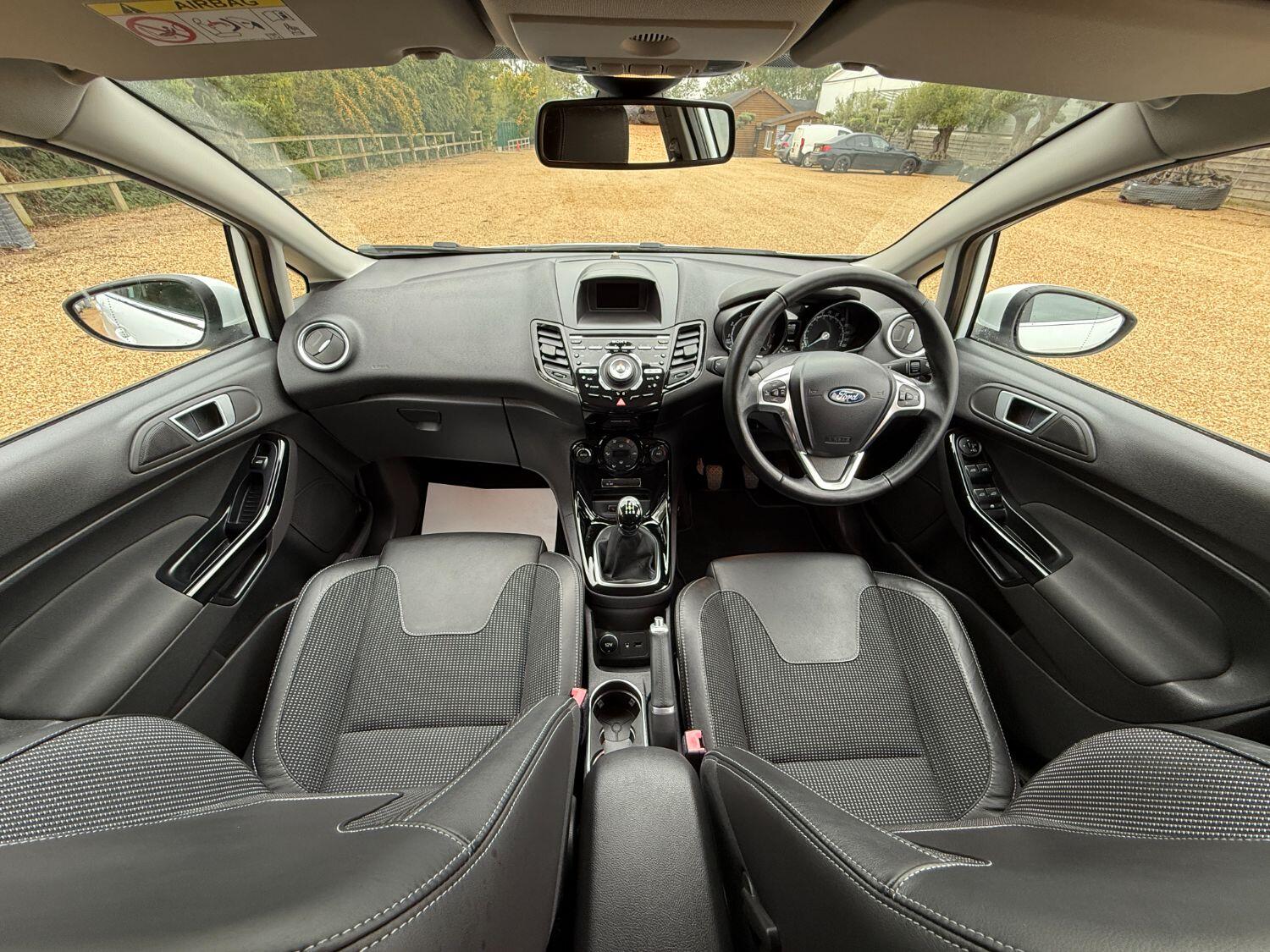 Used Ford Fiesta 2015 for sale - 76757004: Photo 19